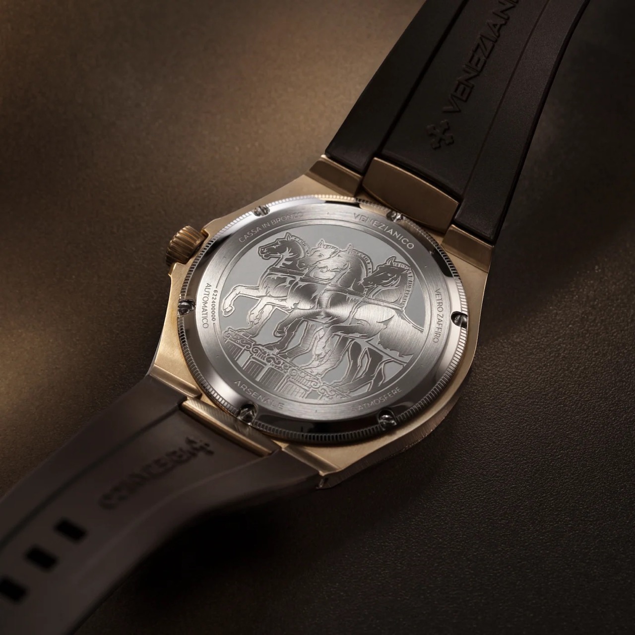 1_1 - 2500*2500 - 1_1 - Caseback_brown